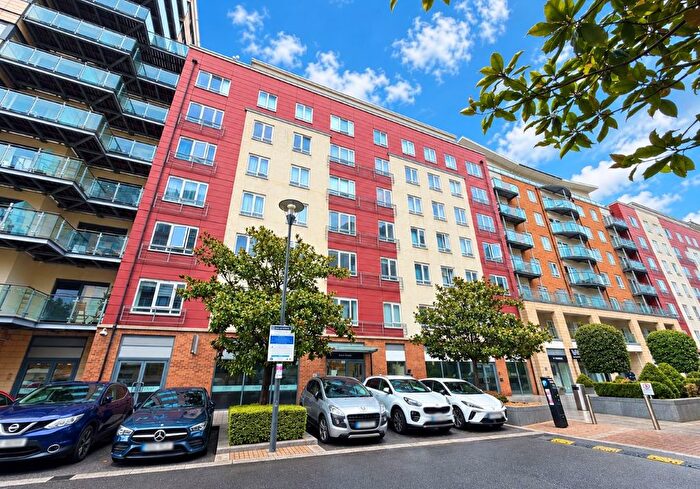 3 Bedroom Flat For Sale In Flat Avro House, Boulevard Drive, Colindale, London, NW9