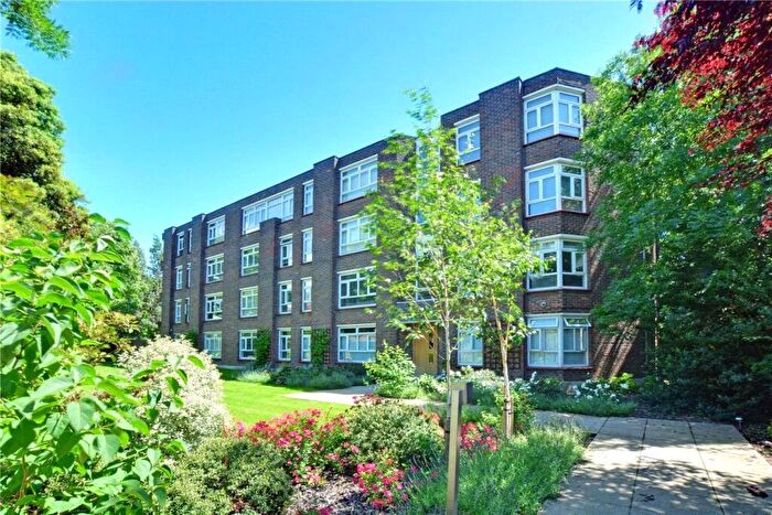 Apartment For Sale In Falconwood Court, Montpelier Vale, Blackheath, London, SE3
