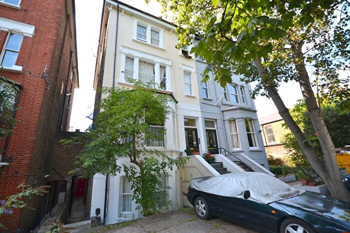 2 Bedroom Flat To Rent In The Avenue, Ealing, London, W13