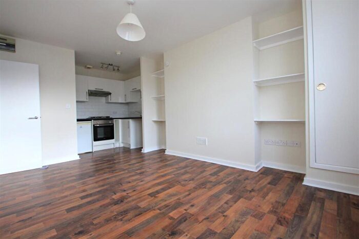 1 Bedroom Flat To Rent In Norton Road, Hove, BN3