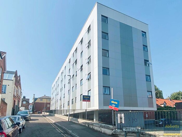 2 Bedroom Apartment To Rent In Vantage House, NR2