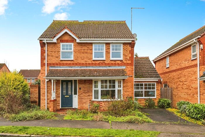 3 Bedroom Detached House For Sale In Scholars Avenue, Huntingdon, PE29