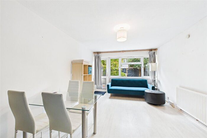 1 Bedroom Apartment To Rent In Coln Close, Maidenhead, Berkshire, SL6