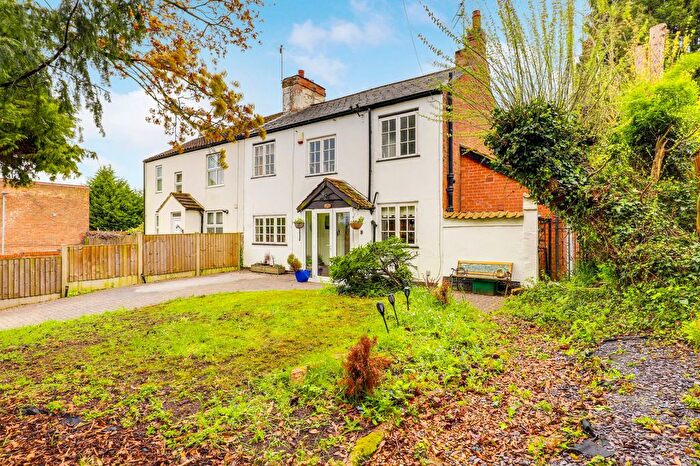 3 Bedroom Semi Detached House For Sale In Carlton Hill, Carlton, NG4