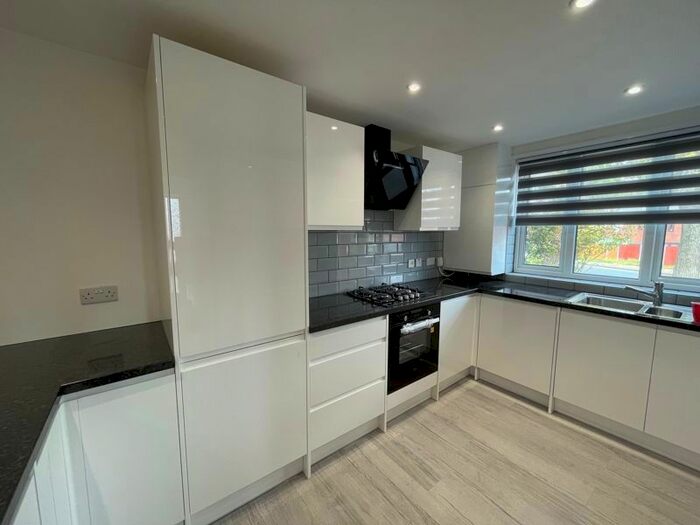 3 Bedroom Property To Rent In East Road, Burnt Oak, Edgware, HA8