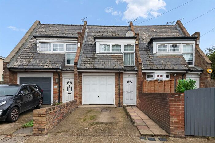 2 Bedroom Terraced House For Sale In Suffolk Road, London, NW10