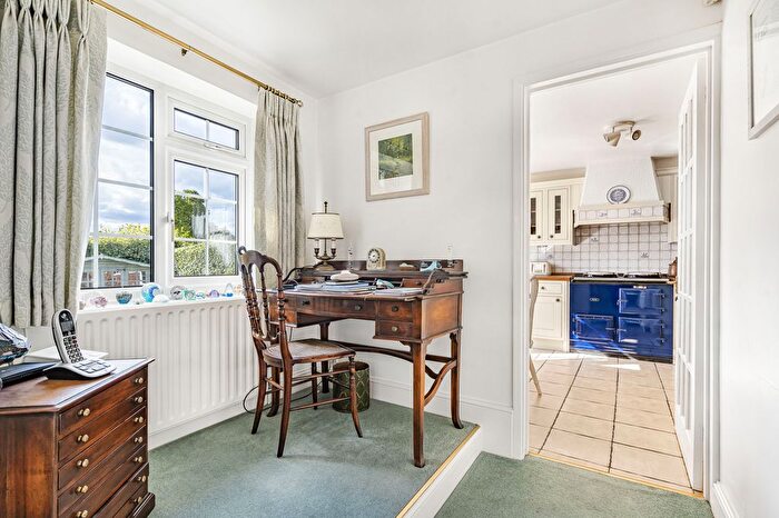 2 Bedroom Detached House For Sale In Downs Lane, Leatherhead, KT22