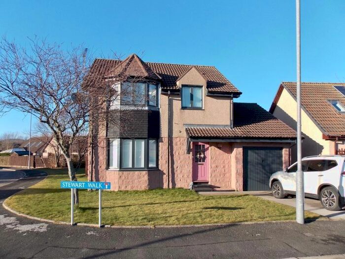 3 Bedroom Property For Sale In Stewart Walk, Alford AB33