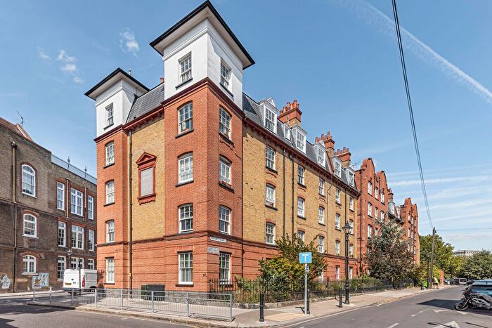 1 Bedroom Flat For Sale In Mendip House, Bethnal Green, E2