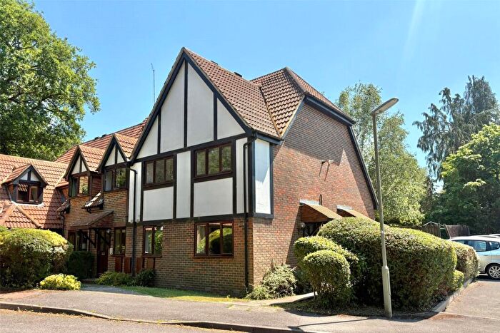 2 Bedroom End Of Terrace House For Sale In Broad Ha'penny, Wrecclesham, Farnham, Surrey, GU10