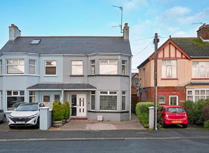 4 Bedroom Semi-Detached House For Sale In Kinnegar Road, Holywood, BT18