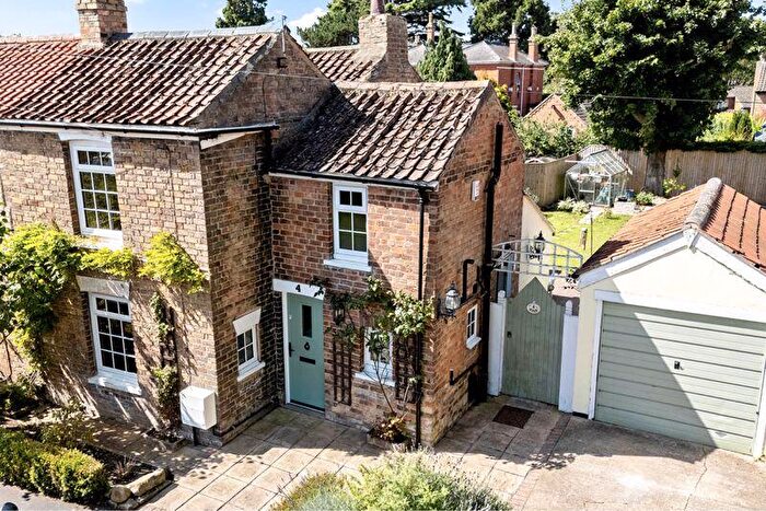 2 Bedroom Semi-Detached House For Sale In Church Lane, Waltham, DN37