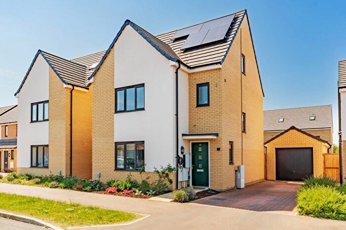 4 Bedroom Detached House For Sale In Croft Way, Wymondham, NR18