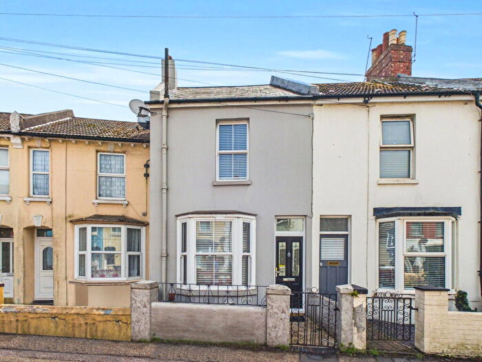 2 Bedroom Terraced House For Sale In Tarring Road, Worthing, BN11