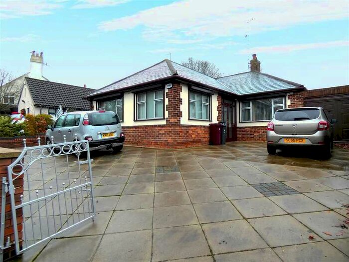 3 Bedroom Bungalow For Sale In Huyton Lane, Huyton, Liverpool, L36
