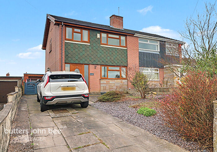 3 Bedroom Semi Detached House For Sale In Pear Tree Road, Bignall End, ST7