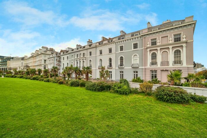 2 Bedroom Flat To Rent In The Esplanade, Plymouth, PL1