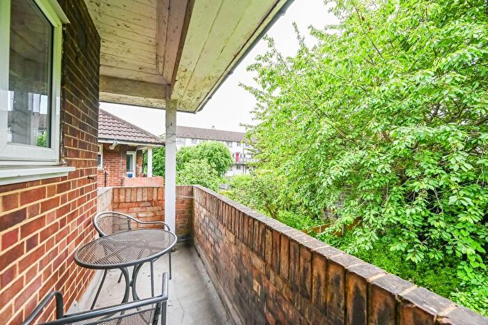 2 Bedroom Flat To Rent In Walthamstow, Walthamstow, London, E17