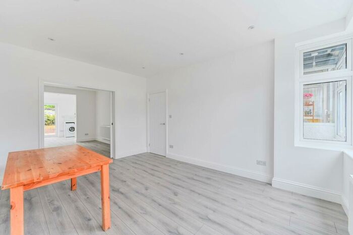 3 Bedroom Terraced House To Rent In Parry Road, London, , South Norwood, London, SE25