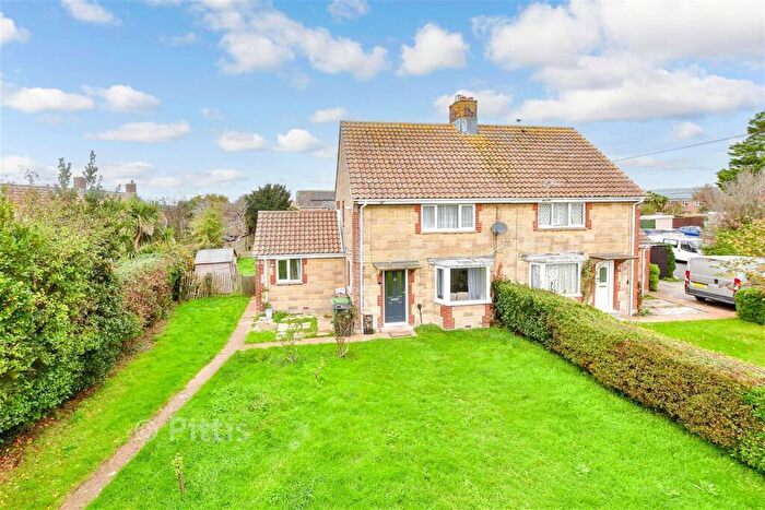 3 Bedroom Semi Detached House For Sale In Arnhem Road, Freshwater, Isle Of Wight, PO40
