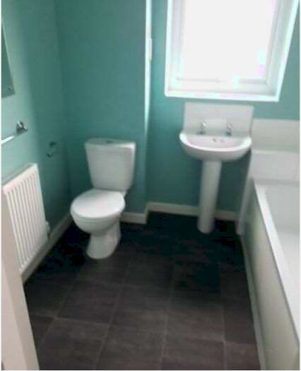 2 Bedroom Flat To Rent In Over 's Dutch Close, Winsford, Cheshire, CW7