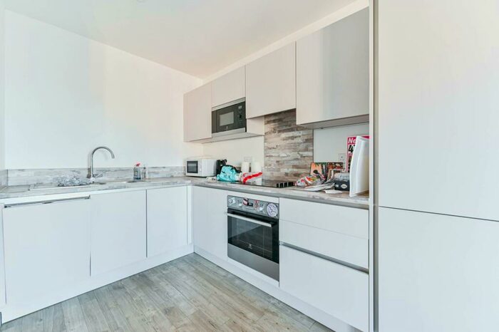 1 Bedroom Flat To Rent In Olympic Way, , Wembley Park, Wembley, HA9