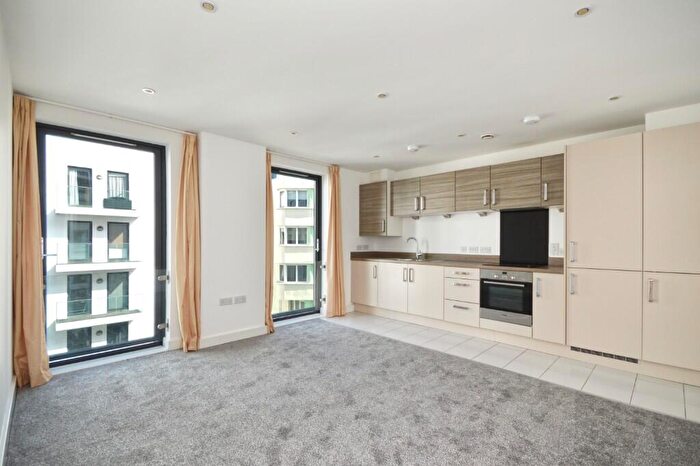 1 Bedroom Flat To Rent In Millennium Promenade, Bristol, BS1