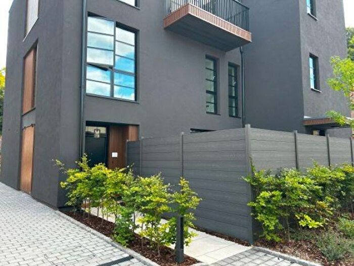 3 Bedroom Apartment To Rent In Malling Street, Lewes, East Sussex, BN7