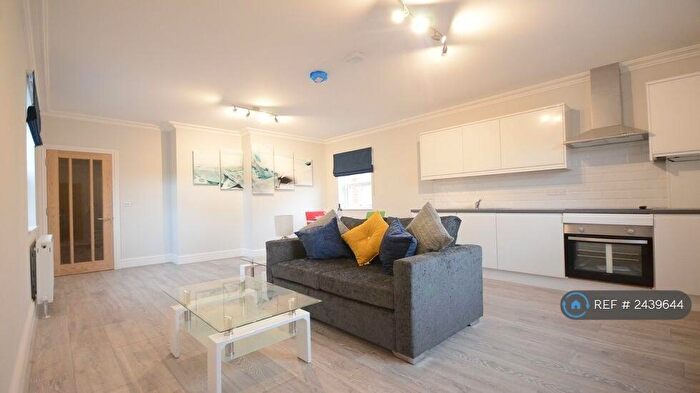 1 Bedroom Flat To Rent In Helena House, Reading, RG1