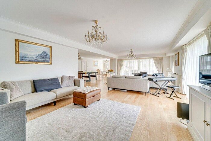 4 Bedroom Apartment To Rent In Prince Regent Court, Avenue Road, London, NW8
