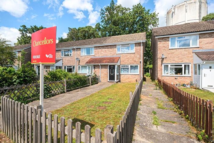 2 Bedroom End Of Terrace House For Sale In Newbury, Berkshire, RG14