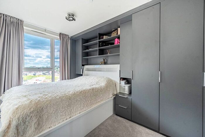 1 Bedroom Flat For Sale In Henry Strong Road, Harrow, HA1
