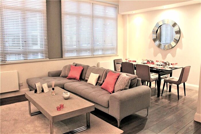 1 Bedroom Apartment To Rent In City Road, Islington, London, EC1V