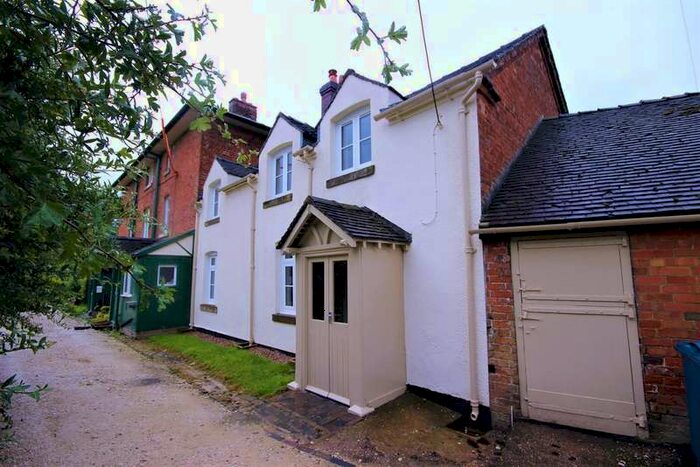 3 Bedroom Cottage To Rent In Sandon, Stafford, ST18