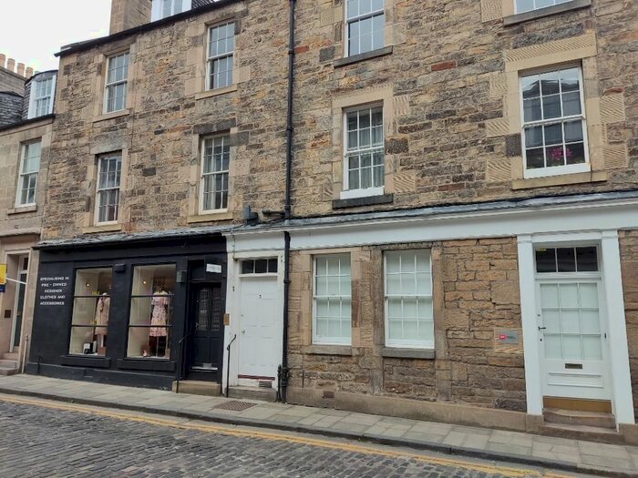 Studio To Rent In Young Street, New Town, Edinburgh, EH2