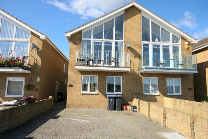 3 Bedroom Town House To Rent In Sandown Road, Deal, CT14