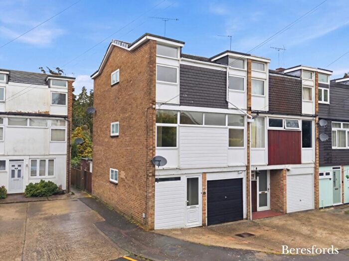 5 Bedroom End Of Terrace House To Rent In Parklands, CM11
