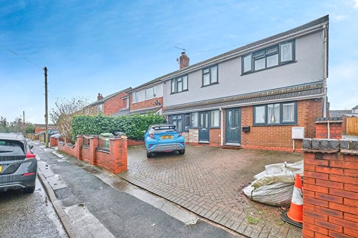 2 Bedroom Terraced House For Sale In New Street, Shelfield, Walsall, WS4