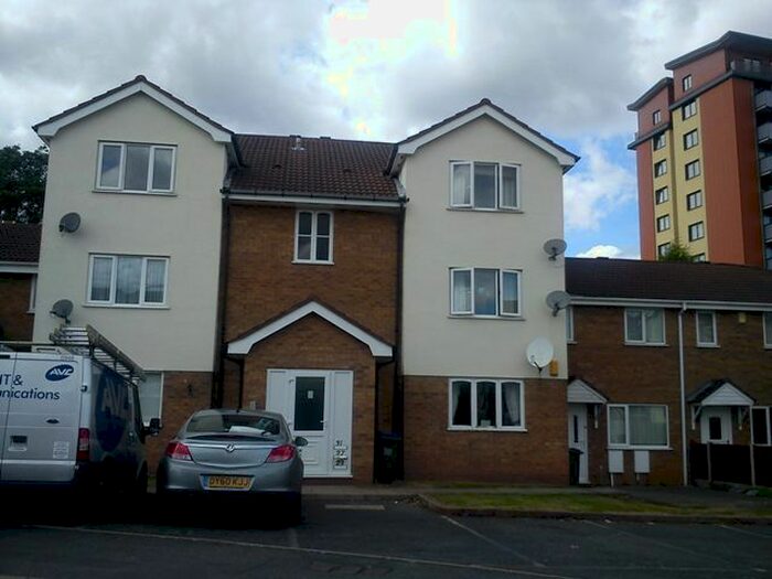 2 Bedroom Flat To Rent In Durham Road, Rowley Regis B65