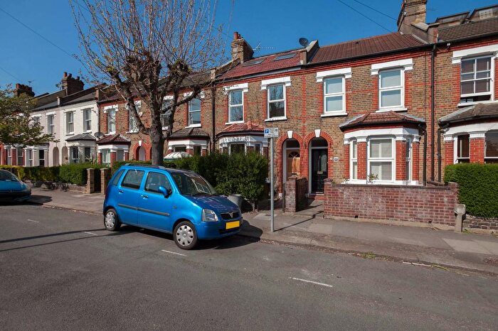 2 Bedroom Detached House To Rent In Caxton Road, Wimbledon, SW19