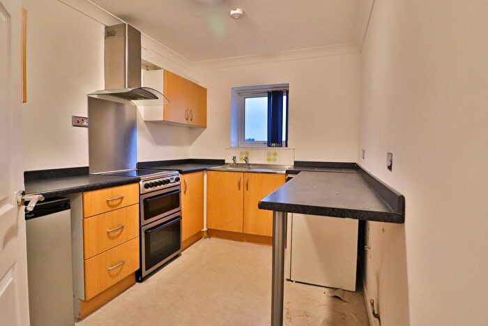 2 Bedroom Flat To Rent In Flat, Nd Floor Flat, Express Buildings, A Howsell Road, Malvern, WR14