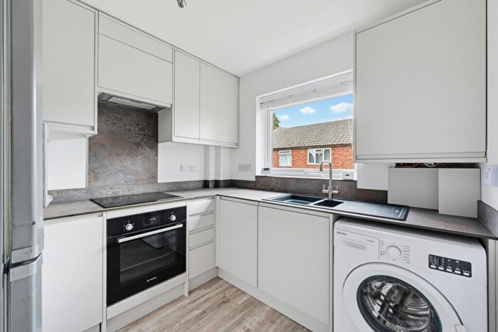 1 Bedroom Apartment To Rent In Brackley Road, Beckenham, BR3