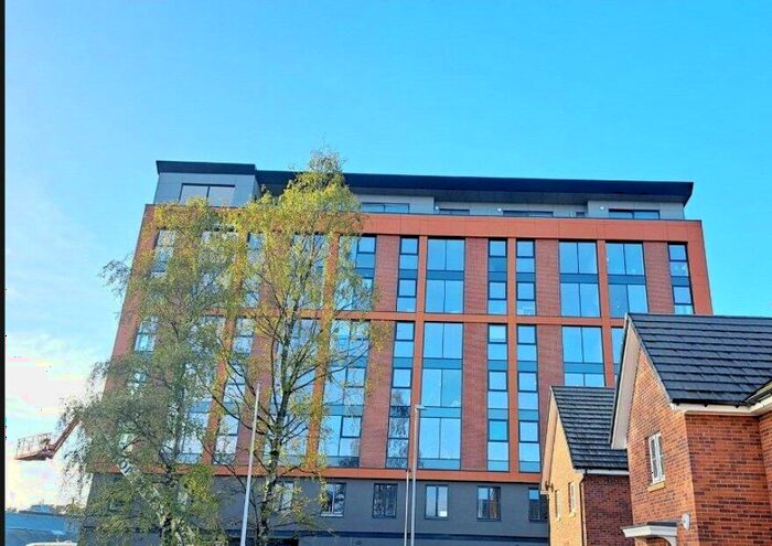 3 Bedroom Flat To Rent In Inverlair Avenue, Glasgow, G43