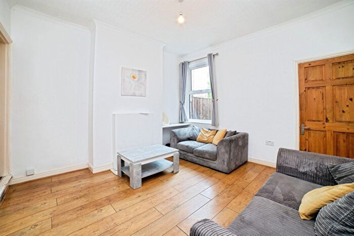 3 Bedroom Terraced House For Sale In Pybus Street, Derby, DE22