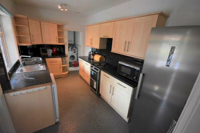 6 Bedroom Terraced House To Rent In Old Tiverton Road, Exeter, EX4