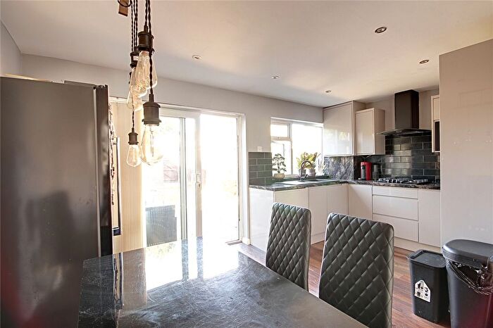 3 Bedroom Terraced House For Sale In Hoe Lane, Enfield, EN1