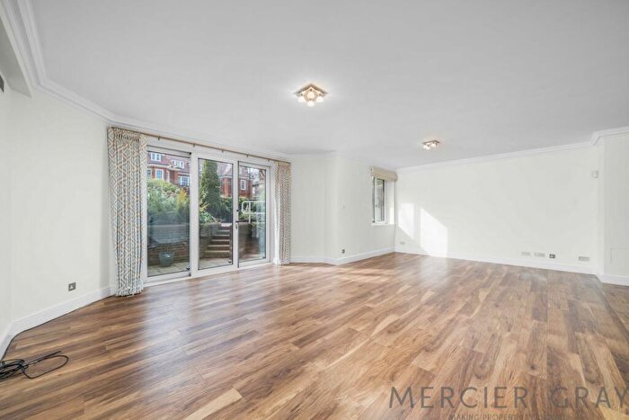 5 Bedroom Flat To Rent In Avenue Road, St Johns Wood, NW8