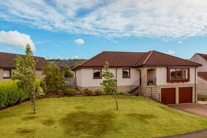 3 Bedroom Detached House For Sale In Hogarth Drive, Cupar, KY15