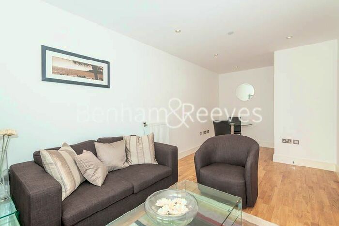 1 Bedroom Flat To Rent In Dowells Street, Greenwich, SE10