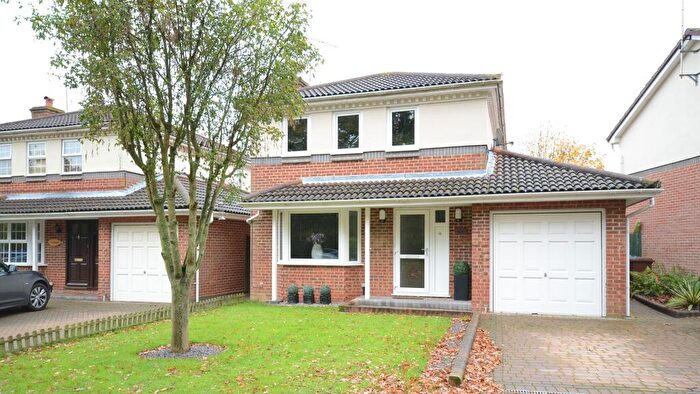 4 Bedroom House To Rent In Penwood Gardens, Bracknell, RG12